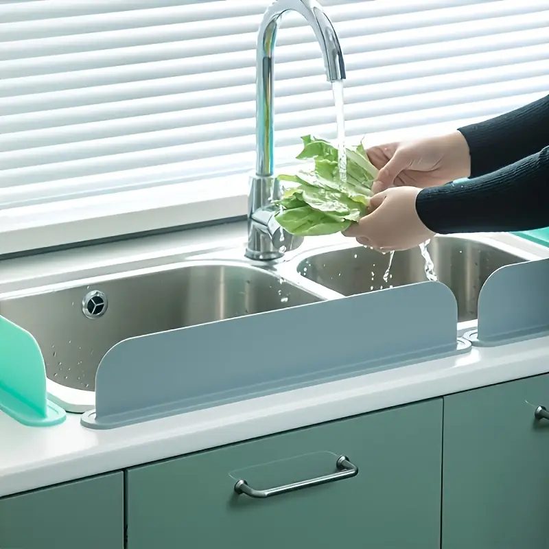 SPLASHGUARD™ + FREE MICROFIBRE CLOTH