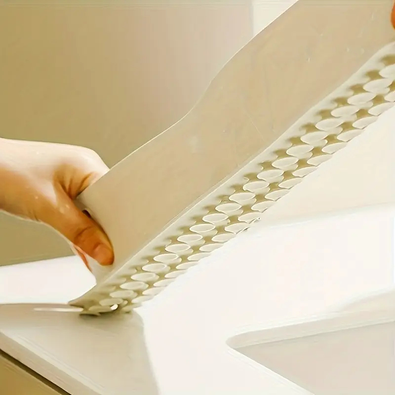 SPLASHGUARD™ + FREE MICROFIBRE CLOTH