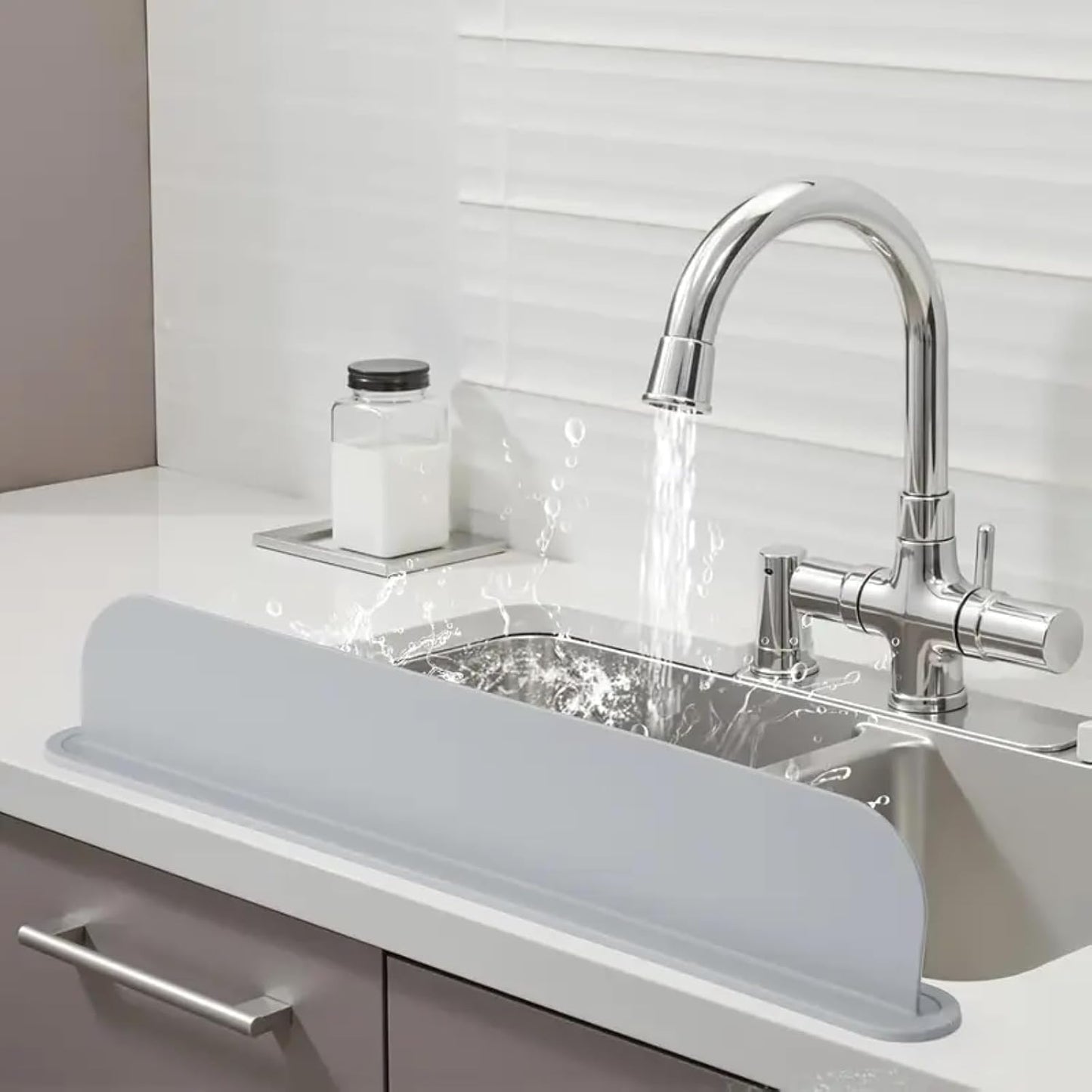 SPLASHGUARD™ + FREE MICROFIBRE CLOTH