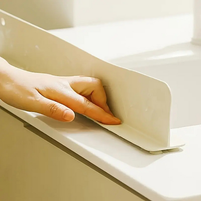 SPLASHGUARD™ + FREE MICROFIBRE CLOTH